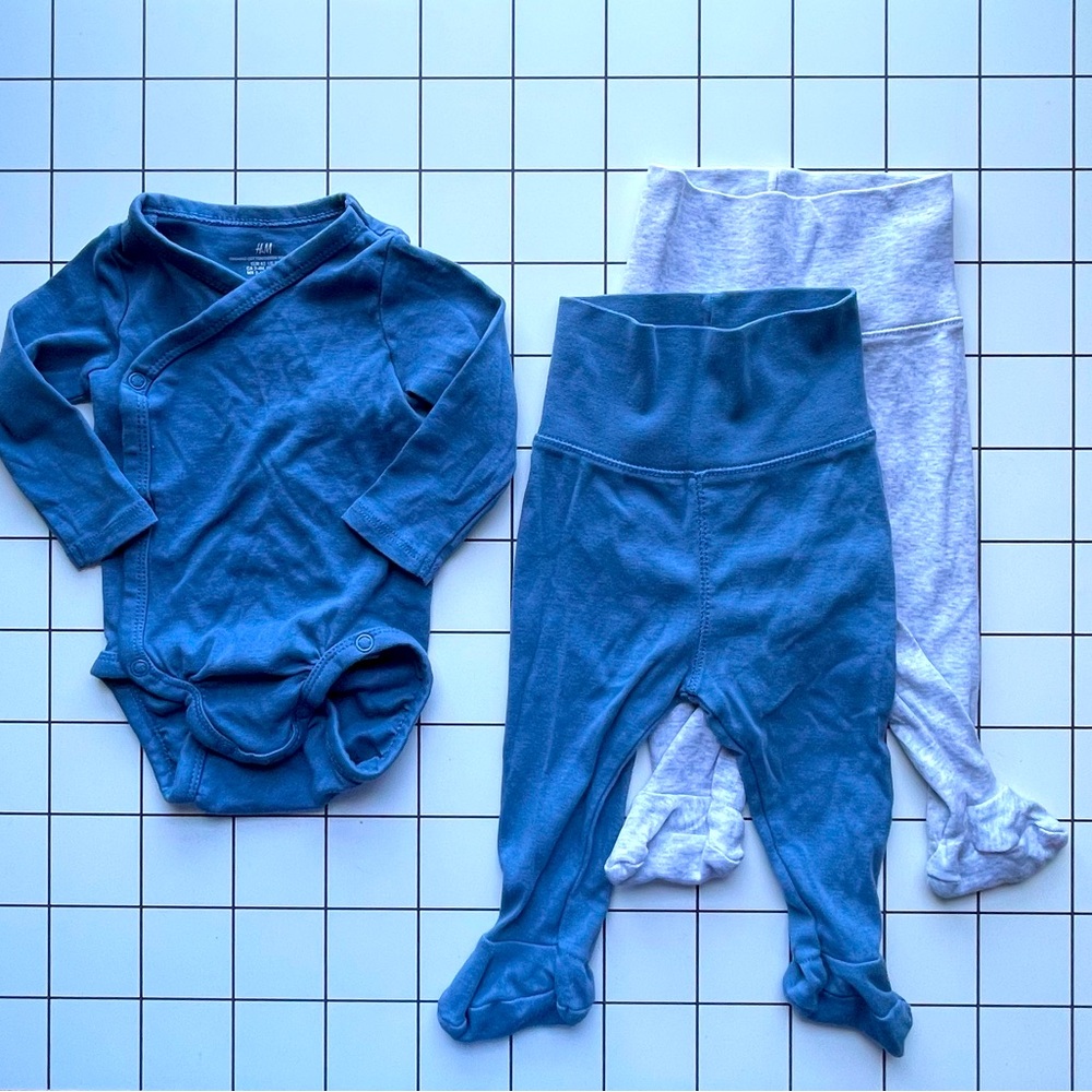 H&M organic cotton newborn set with two pairs of leggings 3 months